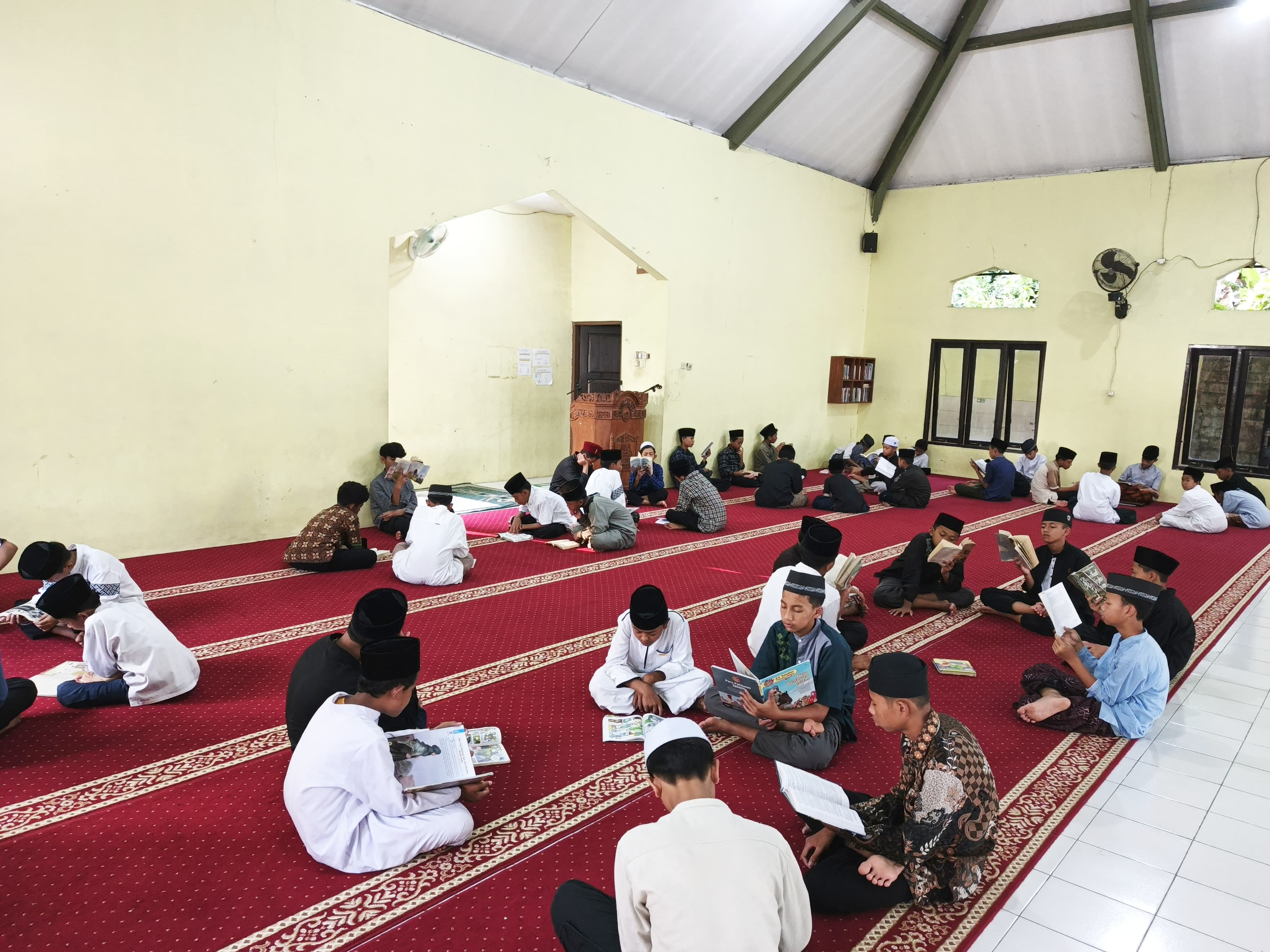 Dua Cahaya : Masa Kecemerlangan Ilmu dan Ulama dalam Sejarah Peradaban Islam